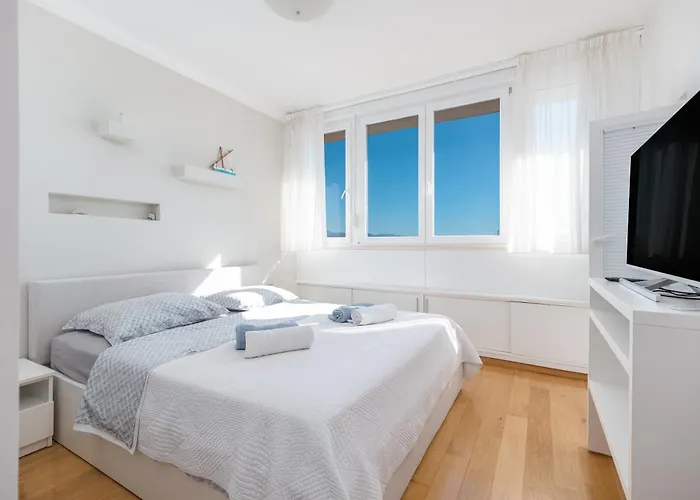 Luxury Adriatic Pearl 아파트 *